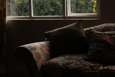 Bloemetjesbehang is terug en dit keer menen we het